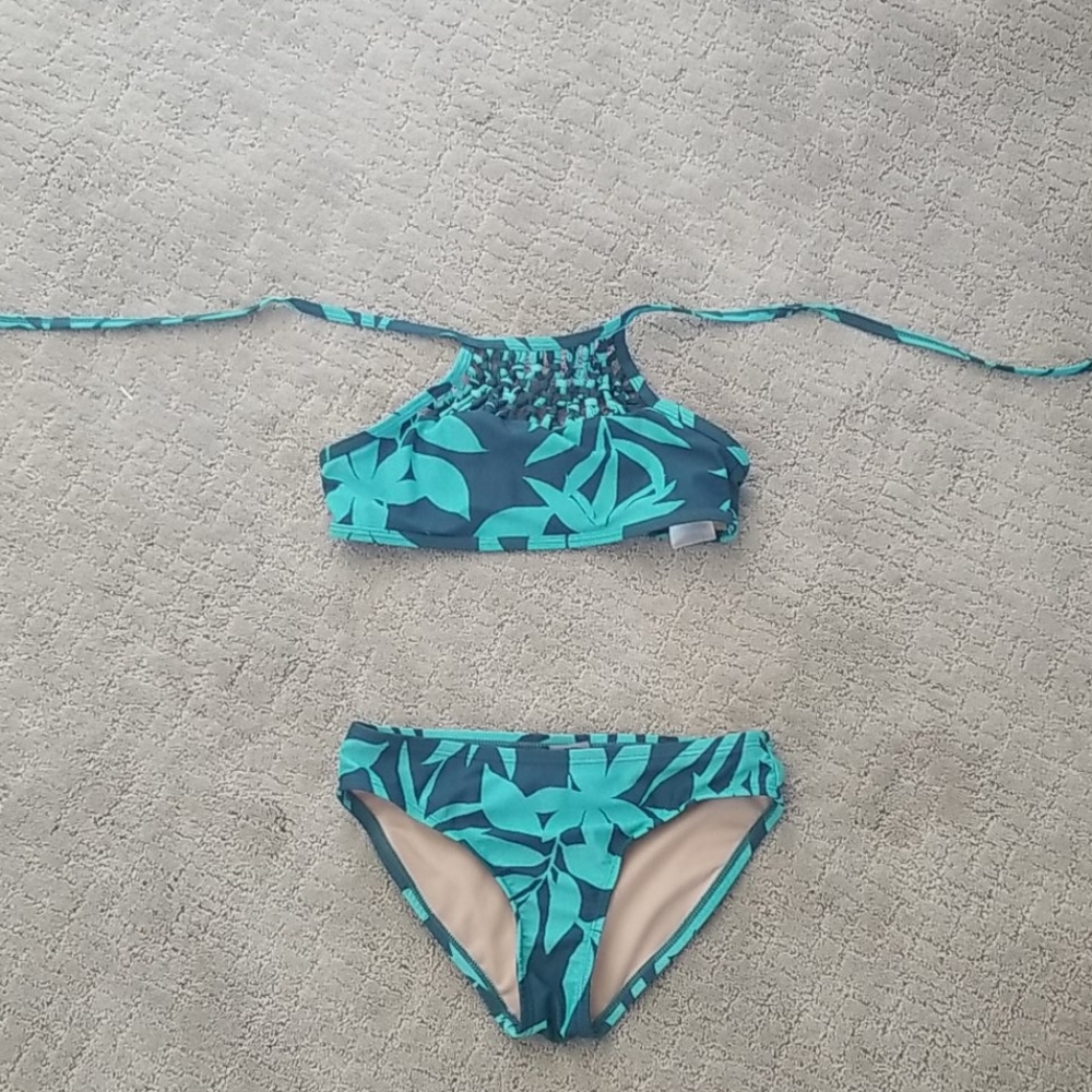 Old navy swimsuit